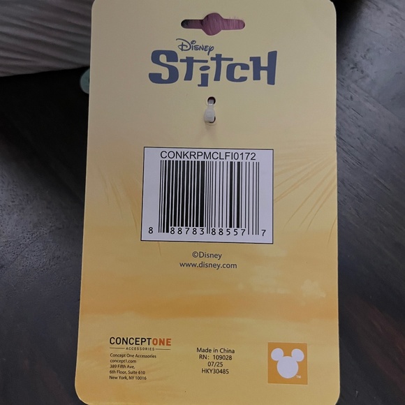 DISNEY Stitch Keychain Charm NWT - Picture 6 of 8